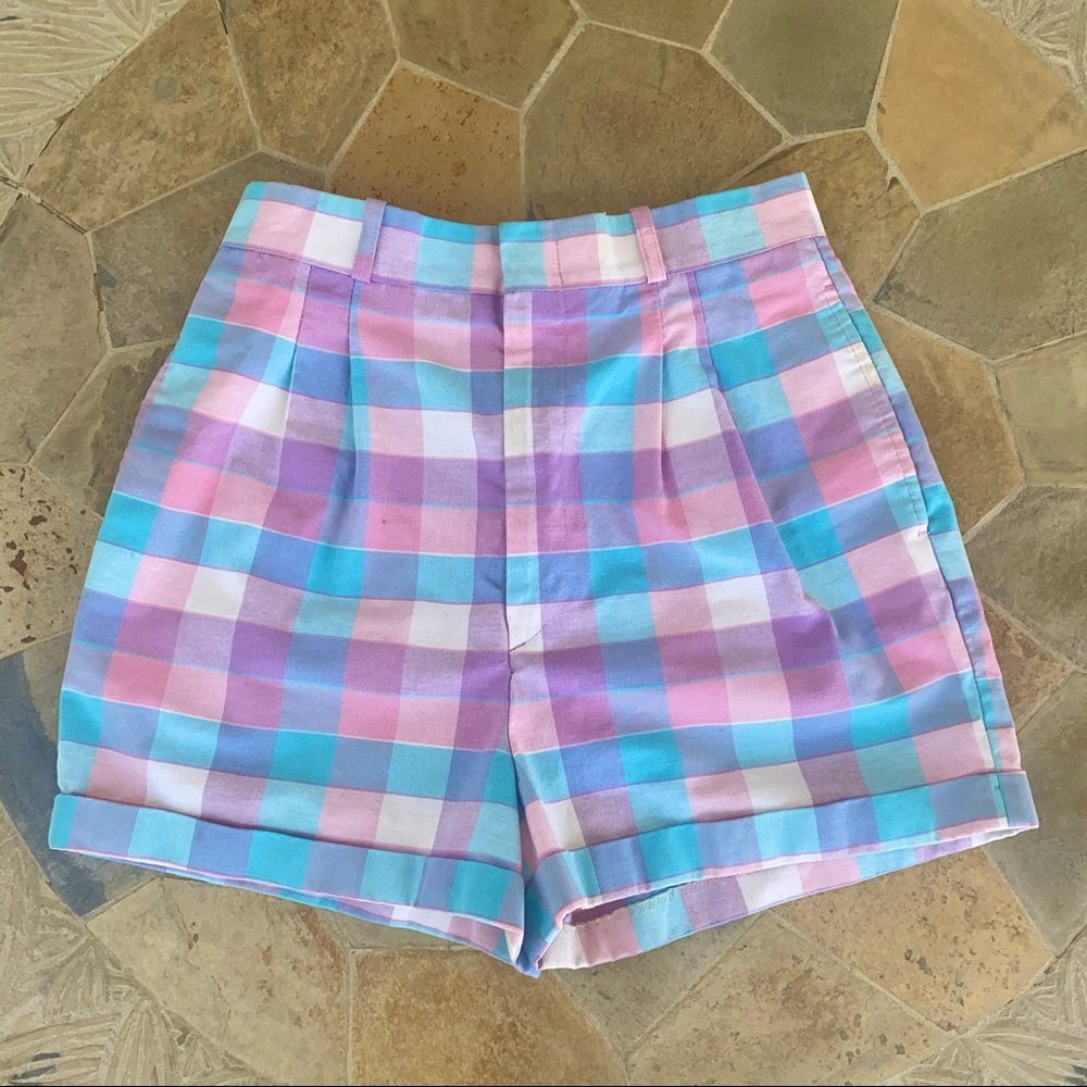 Pastel Palmetto’s high waisted shorts